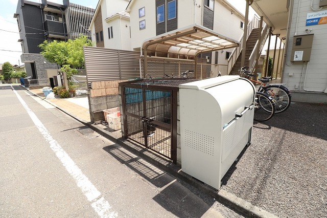 その他共有部分　敷地内のごみ置き場です。