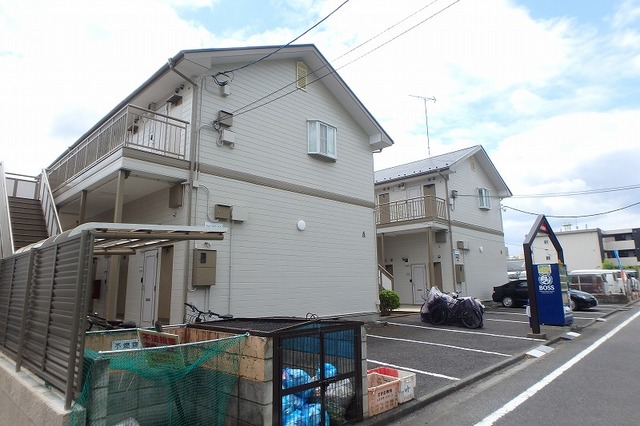 建物外観　閑静な住宅街です☆