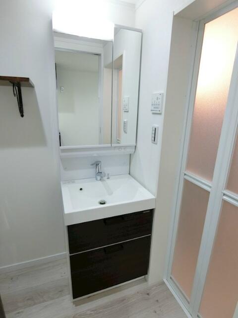 洗面設備　独立洗面台で、身支度が快適♪