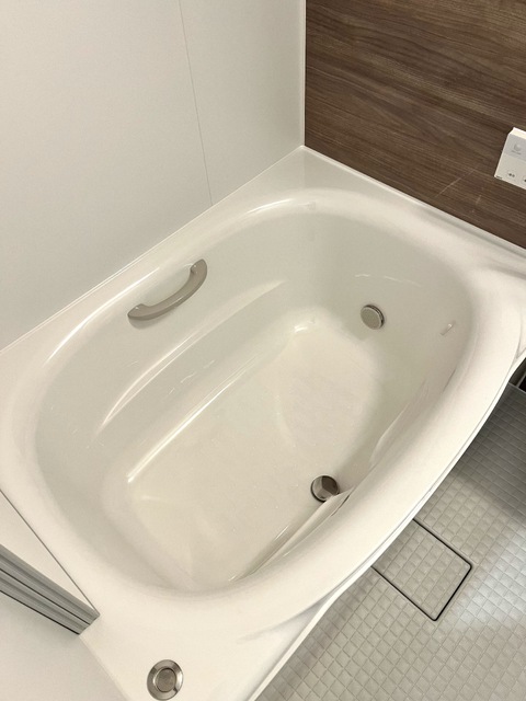 バス・シャワールーム　☆ゆったり浸かれる浴槽☆
