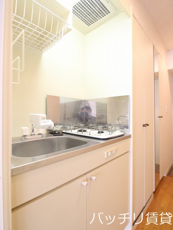 キッチン　※同型タイプの為、現況優先