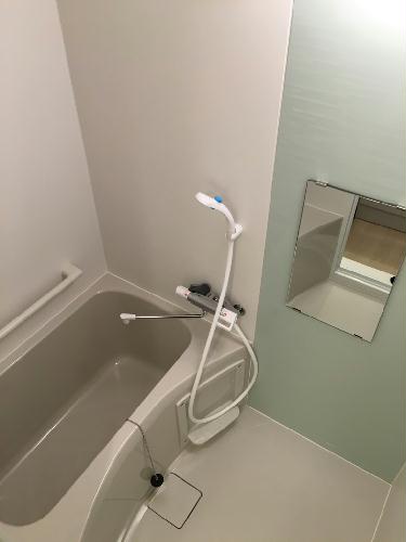 バス・シャワールーム　同タイプの別物件の為実際とは異なります。