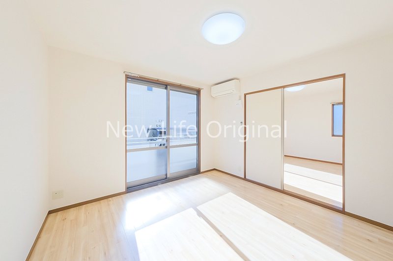 居室・リビング　※同建物他部屋になります。現状優先です。