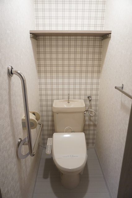 トイレ　トイレは洗浄便座付き♪