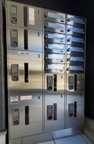 その他共有部分　宅配ボックスもあります♪