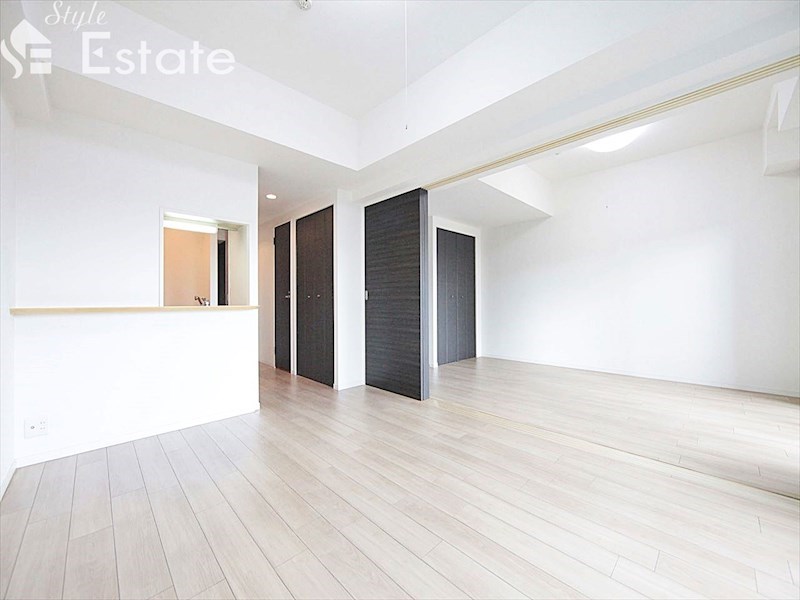 居室・リビング　内装