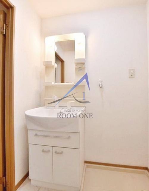 洗面設備　洗面台です。
