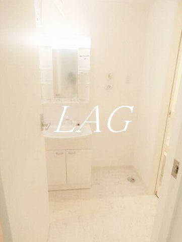 洗面設備　洗面台です。