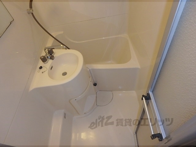 バス・シャワールーム　バス