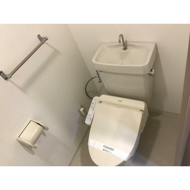 トイレ　※同仕様写真含む