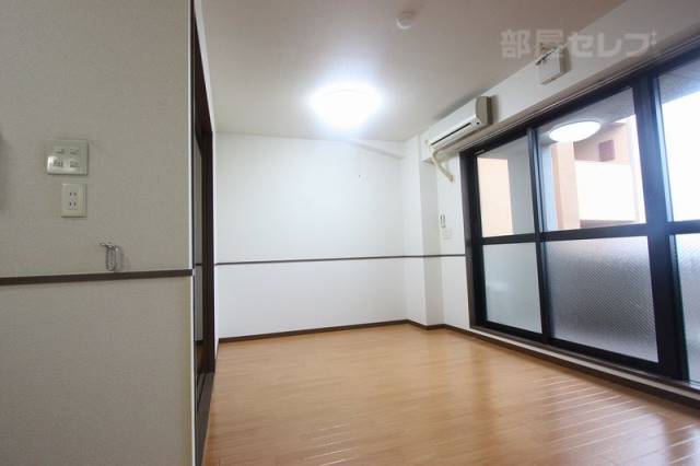 居室・リビング　光溢れるリビングになります