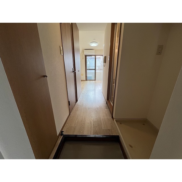 玄関　シューズボックスもあります♪