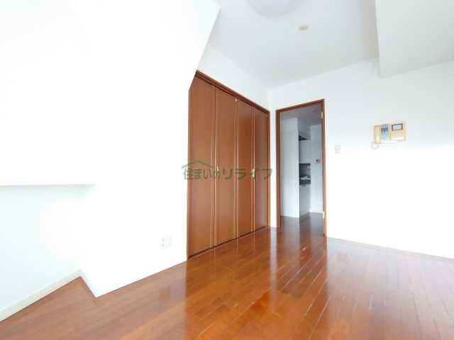 居室・リビング　シンシア本郷三丁目