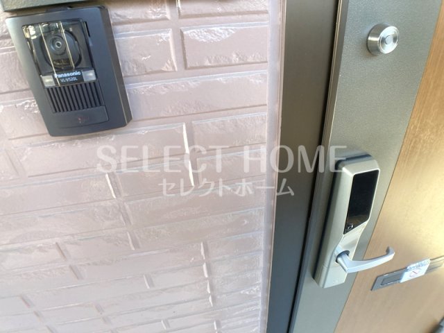 セキュリティ　駐車場完備です