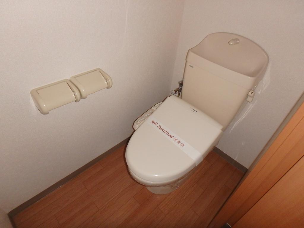 トイレ　シャワー付トイレ