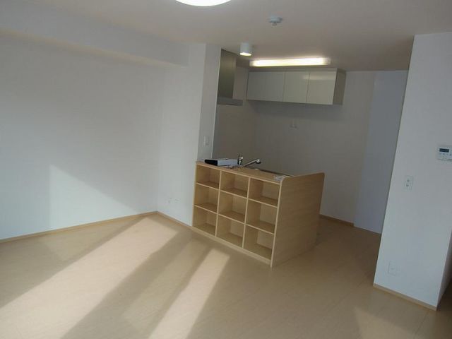 居室・リビング　全室照明付き