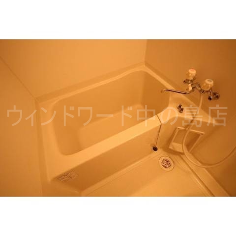 バス・シャワールーム　詳細は、ウィンドワード中の島までご相談下さい。