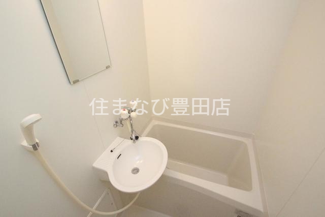 バス・シャワールーム　同型タイプ