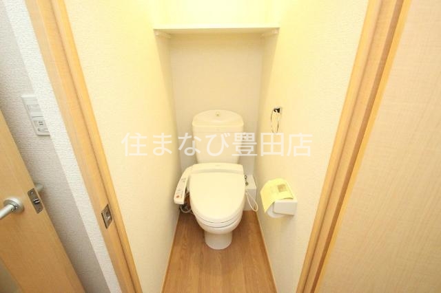 トイレ　同型タイプ