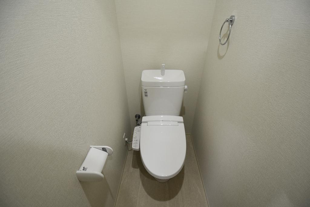 トイレ　シャワー付トイレ