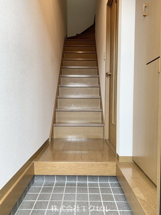 玄関　同等タイプのイメージ画像です。