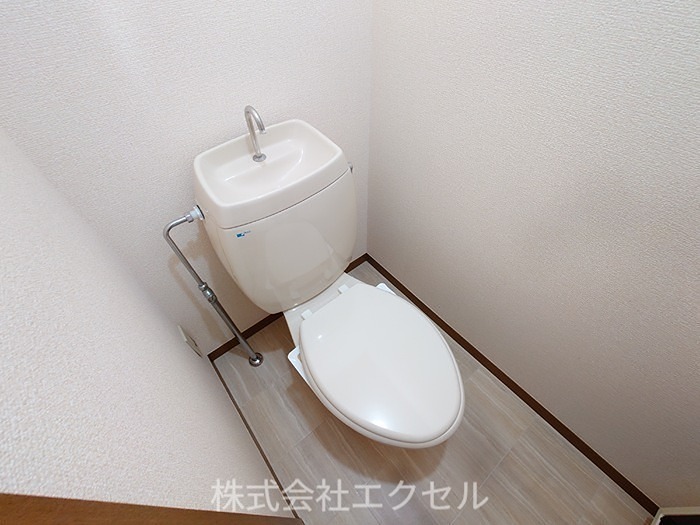 トイレ　清潔感のあるトイレです。