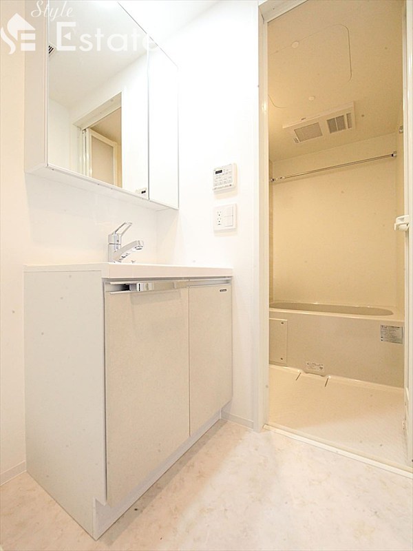 洗面設備　同仕様写真