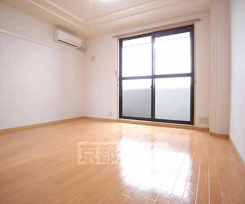 居室・リビング　スッキリとした間取りです