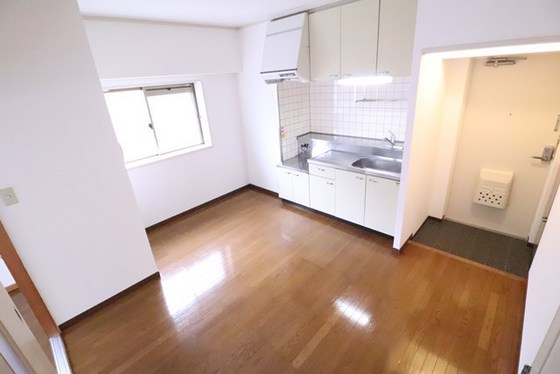 居室・リビング　※別号屋の写真です