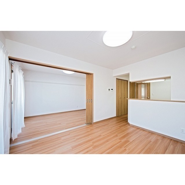 居室・リビング　ＬＤＫ１１．８帖　※イメージ