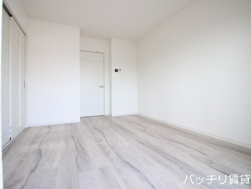 居室・リビング　同シリーズ物件写真の為、現況を優先致します。