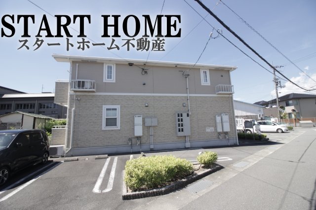 建物外観　落ち着いた雰囲気の外観です