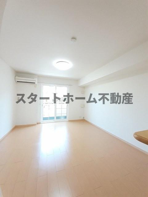 居室・リビング　居間です