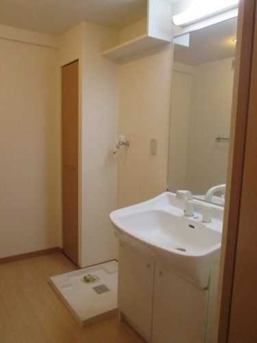 洗面設備　退去予定のため他部屋参考写真