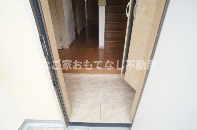 玄関　同型タイプ