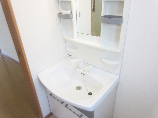 洗面設備　嬉しい独立洗面台です♪