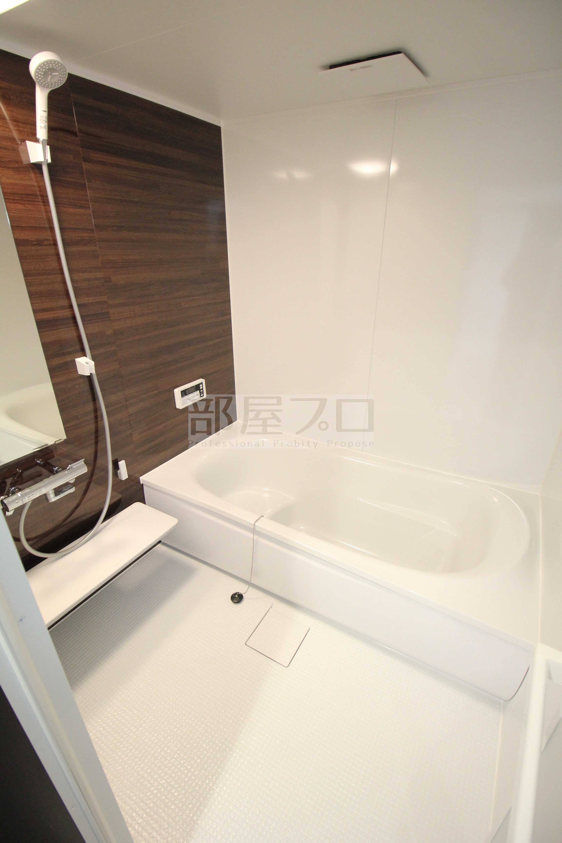 バス・シャワールーム　一坪風呂です☆