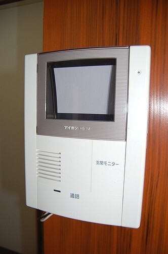 セキュリティ　モニタ付きインターホン