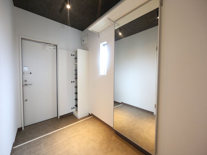 その他部屋・スペース　玄関ホール3.17帖　シューズボックス付