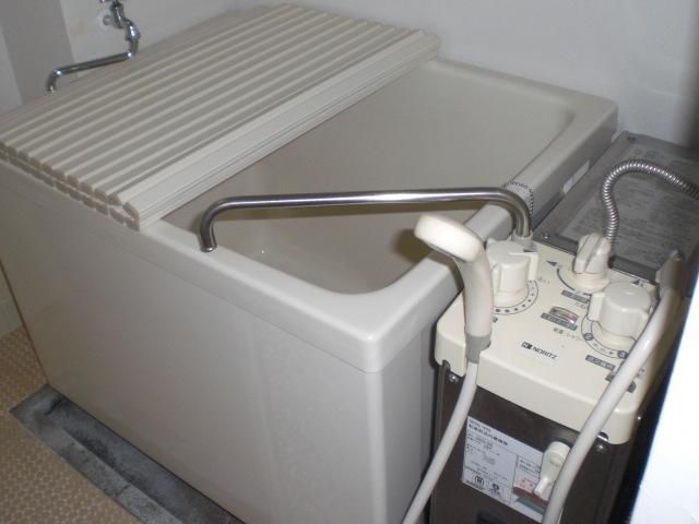 バス・シャワールーム　★追い焚き可（バランス釜）★