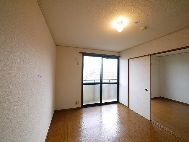 その他部屋・スペース　使い勝手のいい寝室です