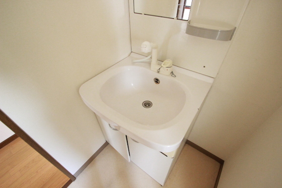 洗面設備　※別部屋の写真です