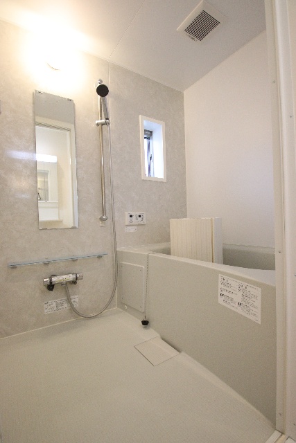 バス・シャワールーム　別室の参考写真です。※現況優先