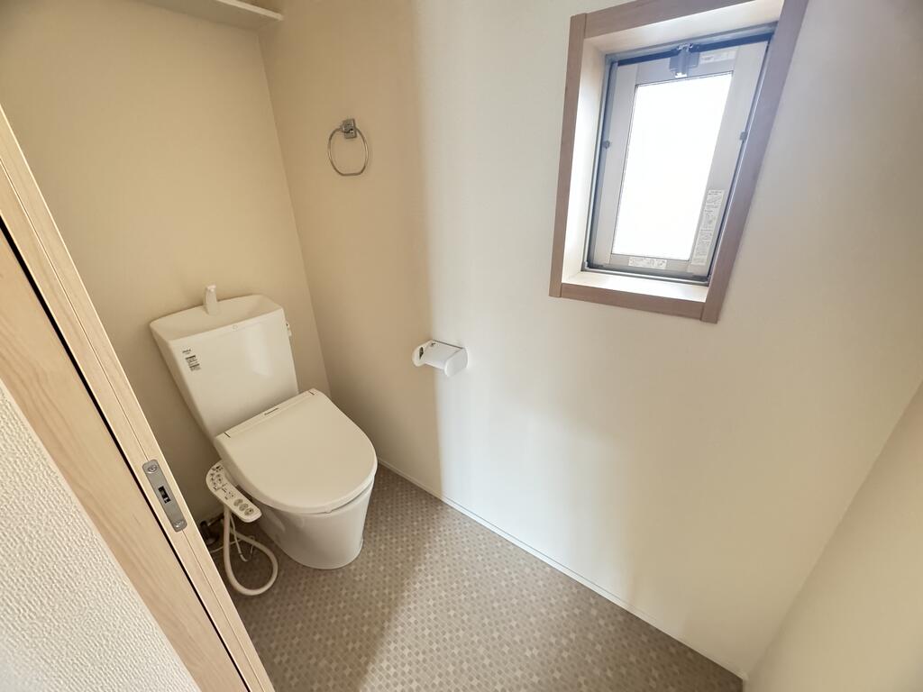 トイレ　シャワー付トイレ