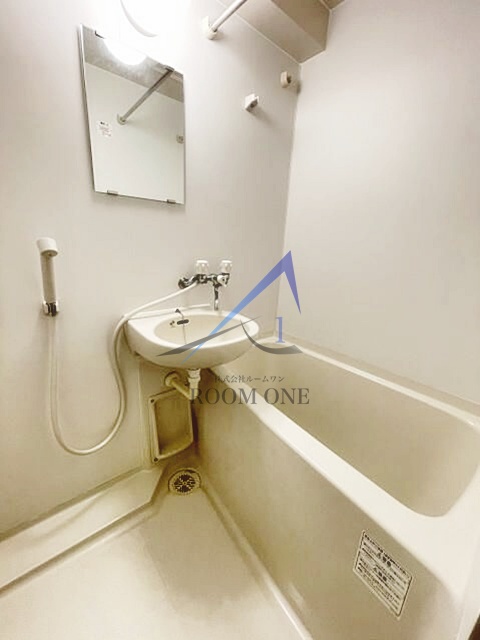 バス・シャワールーム　お風呂です。
