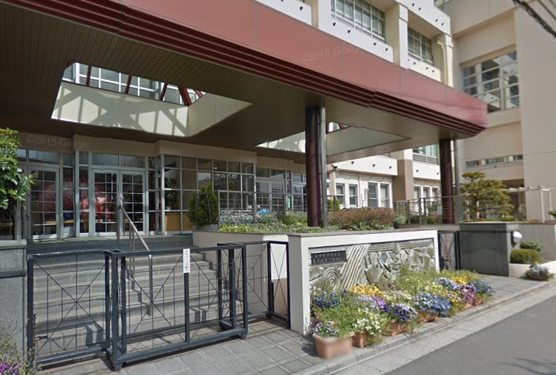 中学校　荒川区立南千住第二中学校（中学校）まで447m