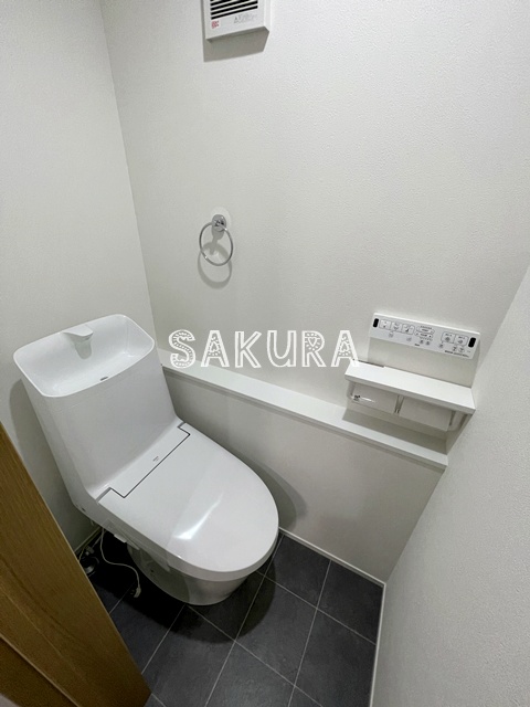 トイレ　嬉しい温水洗浄便座♪