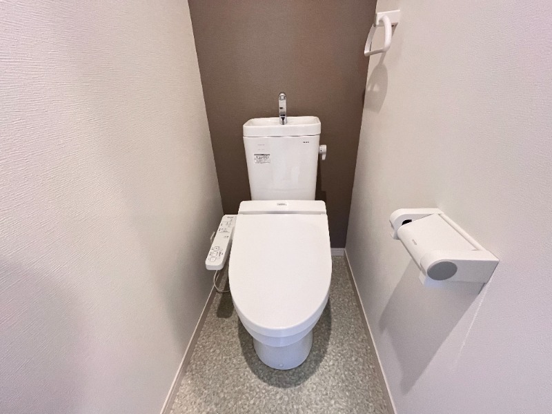 トイレ　別号室イメージ