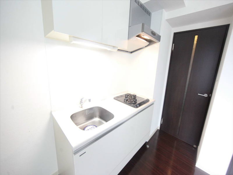 キッチン　システムキッチン（ガス2口）冷蔵庫・レンジ等ご用意できます