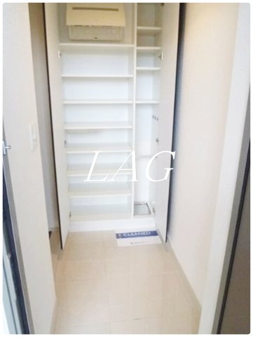 玄関　玄関です。